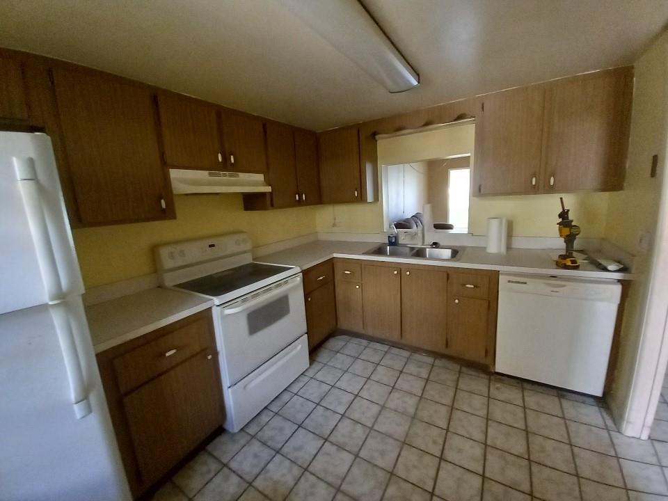 INLET HOUSE CONDO - Residential