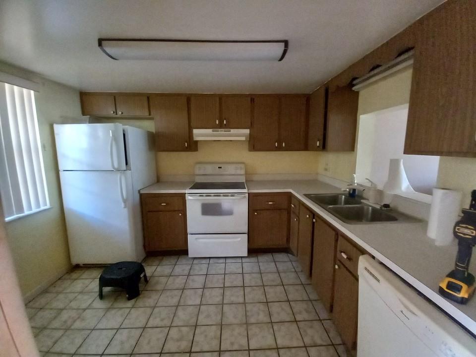 INLET HOUSE CONDO - Residential