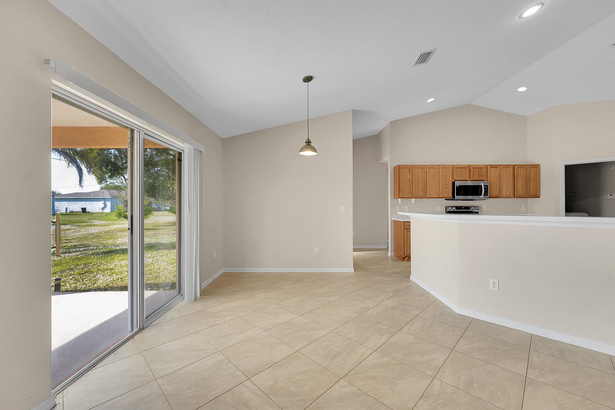 PORT ST LUCIE SECTION 27 - Residential