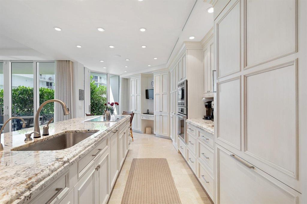 TWENTY FIVE HUNDRED SOUTH - Residential