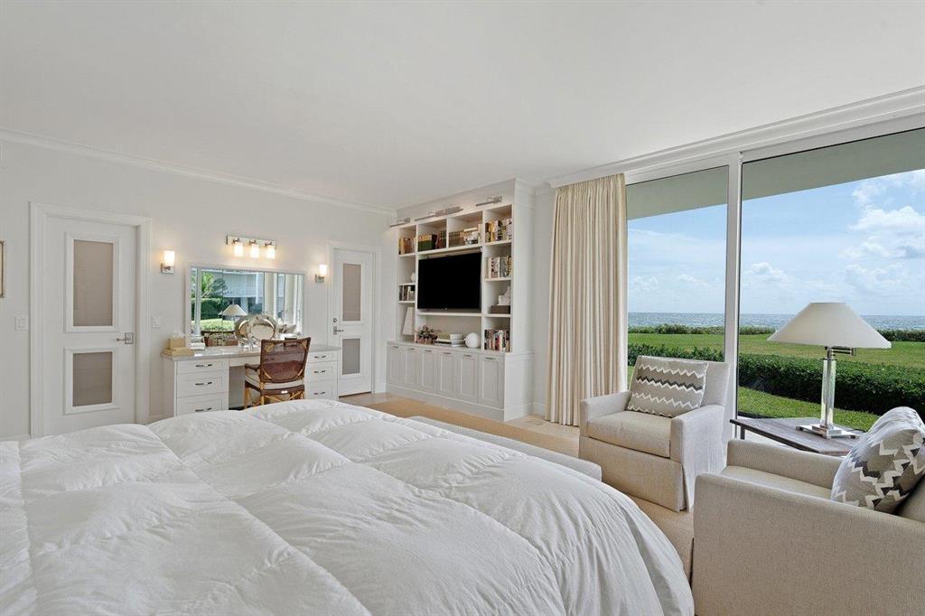 TWENTY FIVE HUNDRED SOUTH - Residential