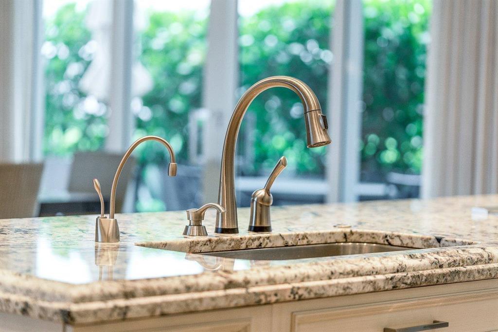 TWENTY FIVE HUNDRED SOUTH - Residential