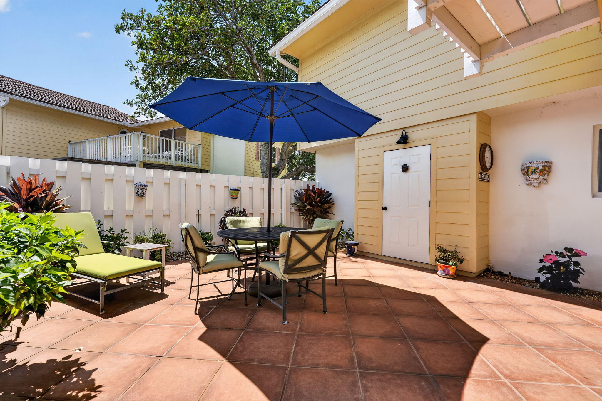 290 Seabreeze Circle