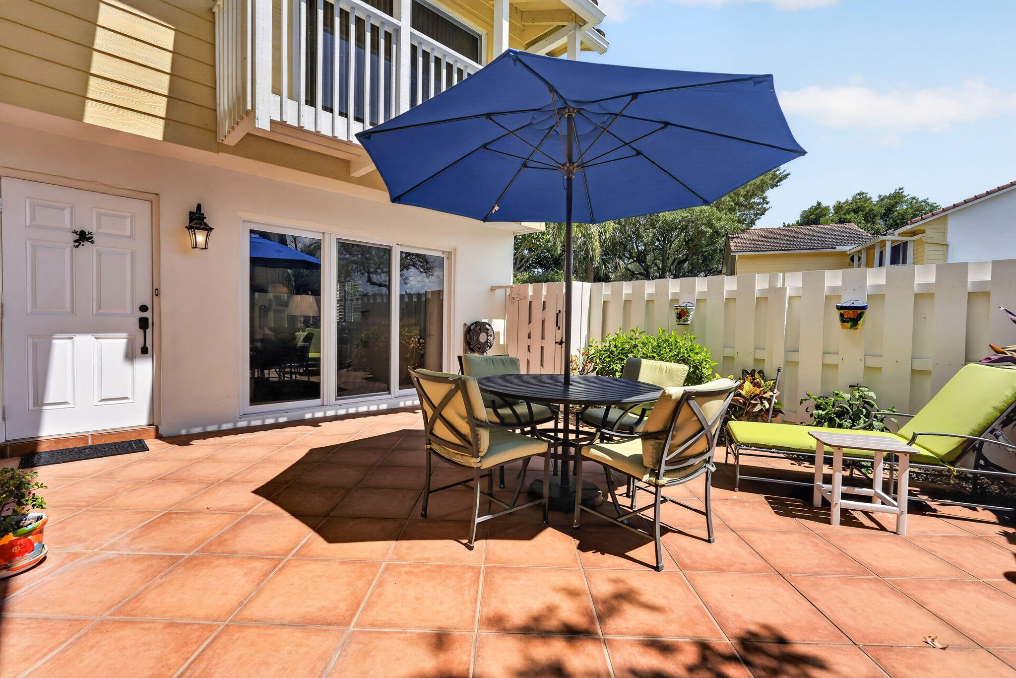 290 Seabreeze Circle