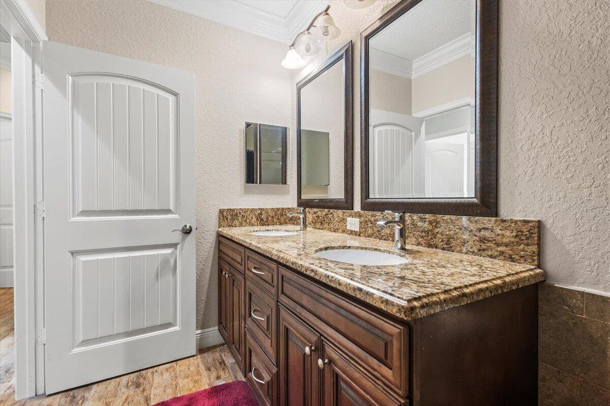 ST PAUL ESTATES - Residential