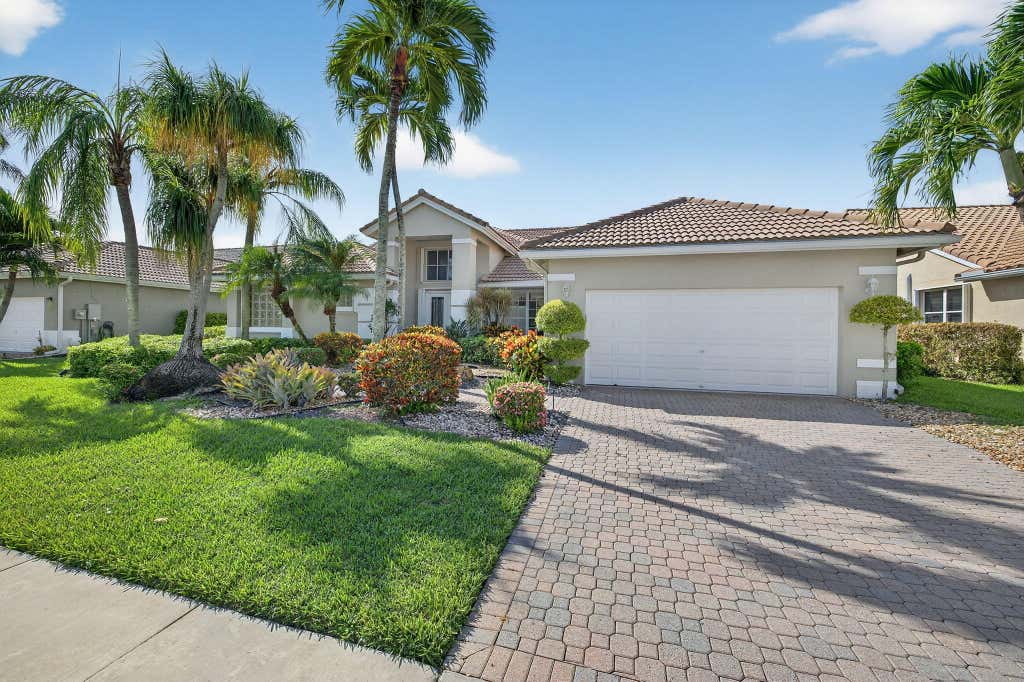 Photo of 7728 Bridlington Drive, Boynton Beach, FL 33472 (MLS # R11119405)