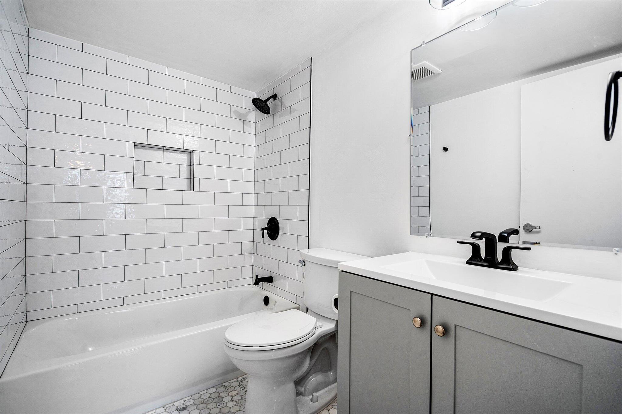 BAYSHORE EMBASSY CONDO - Residential