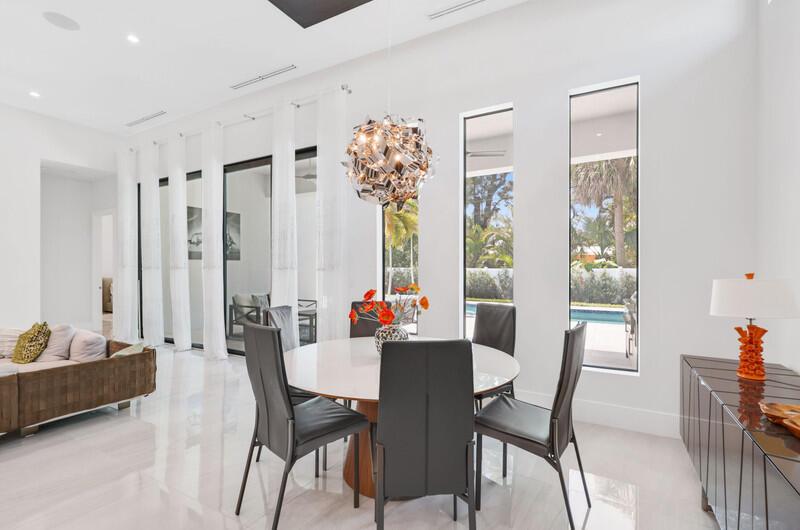 KINGS COURT - Residential