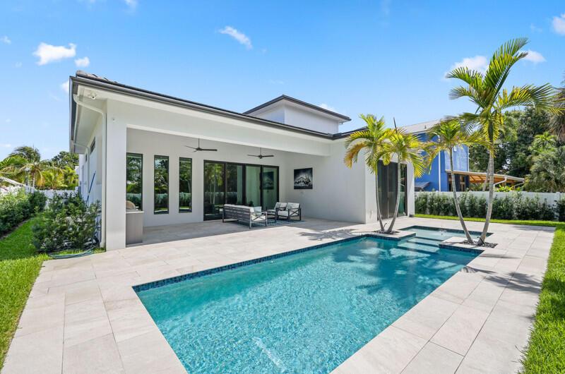 KINGS COURT - Residential
