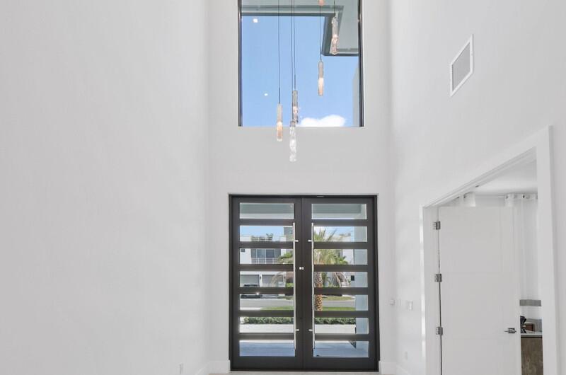 KINGS COURT - Residential