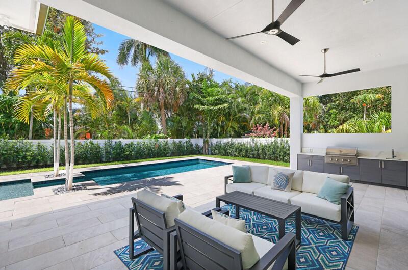 KINGS COURT - Residential