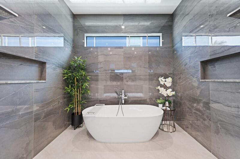 KINGS COURT - Residential