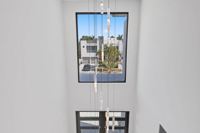 KINGS COURT - Residential