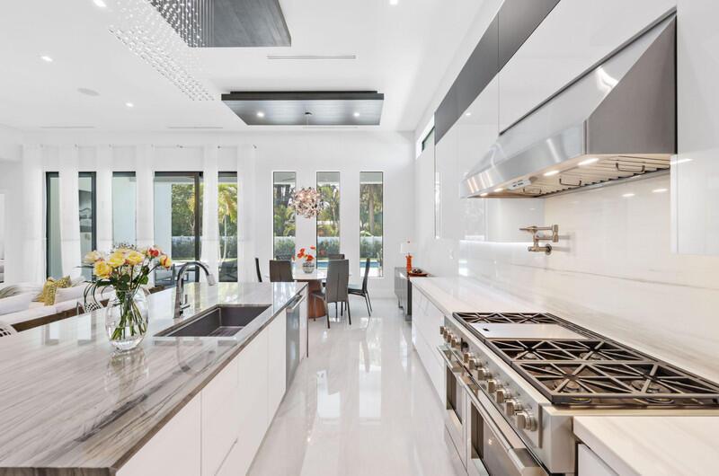 KINGS COURT - Residential