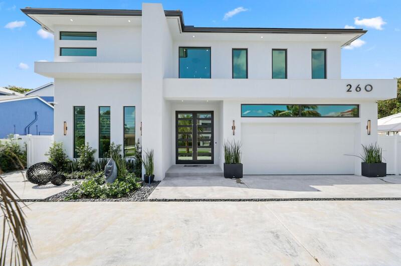 KINGS COURT - Residential