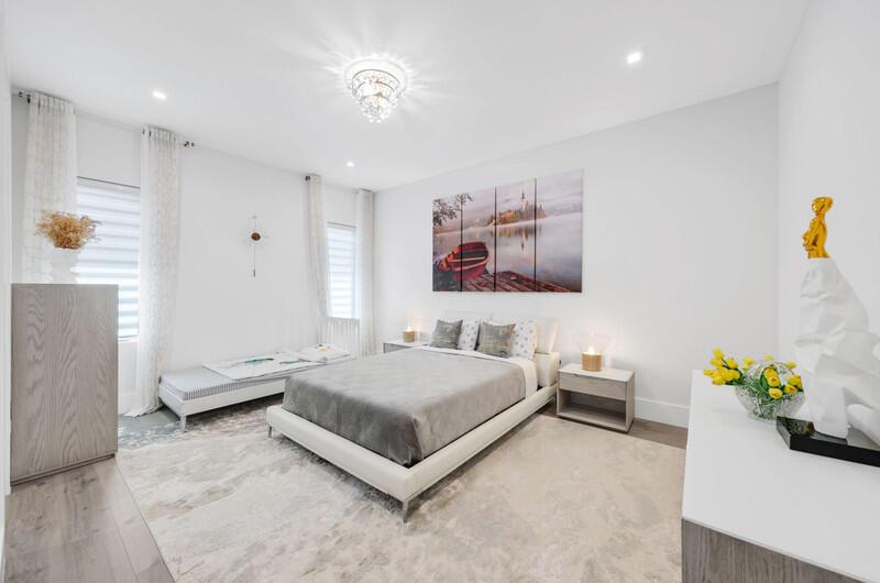 KINGS COURT - Residential