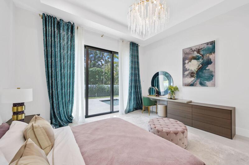KINGS COURT - Residential
