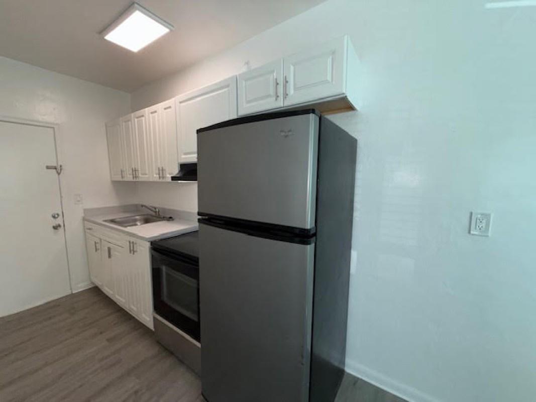 Altos Del Mar 03 - Residential Lease