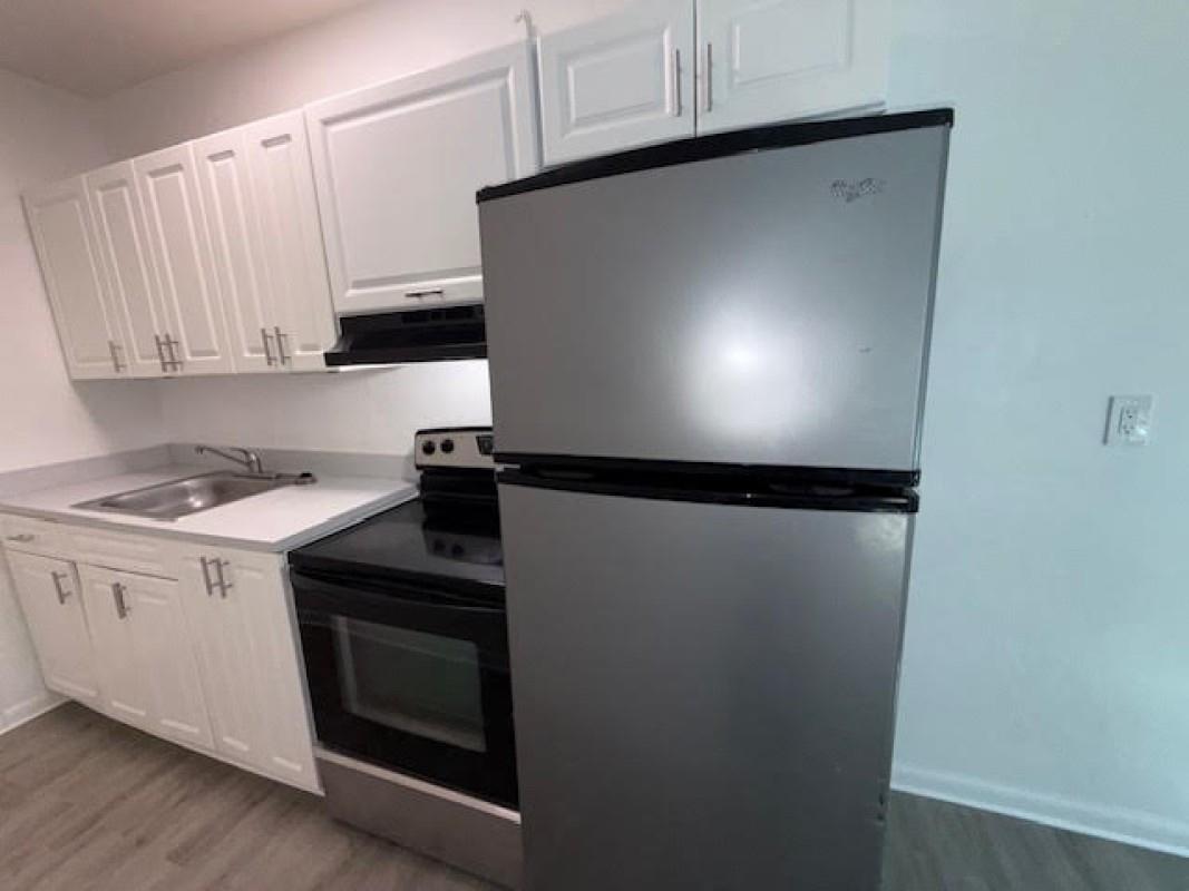 Altos Del Mar 03 - Residential Lease