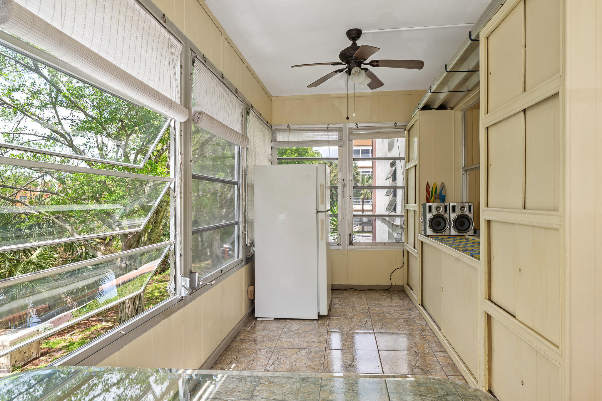 MAJESTIC GARDENS CONDOMINIUM - Residential