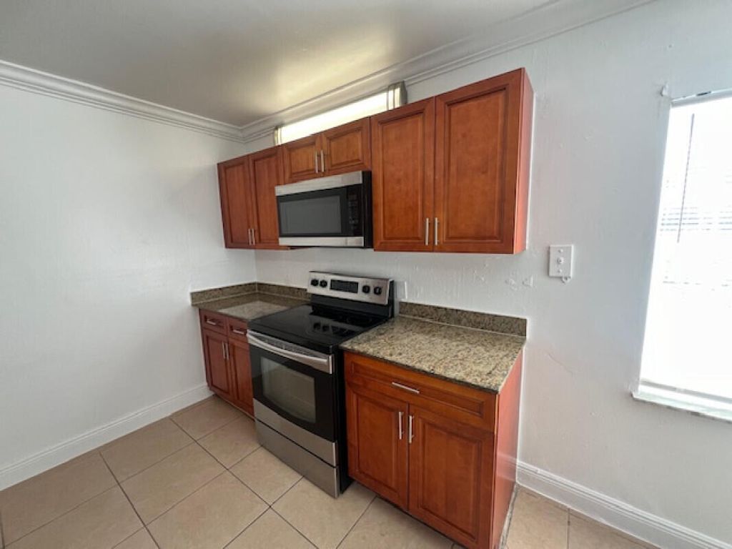 Photo of 806 9th Street #20, West Palm Beach, FL 33401 (MLS # B26027851)