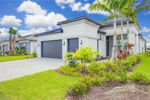 12260 Windamere Trail, Naples, FL MLS: R11047091