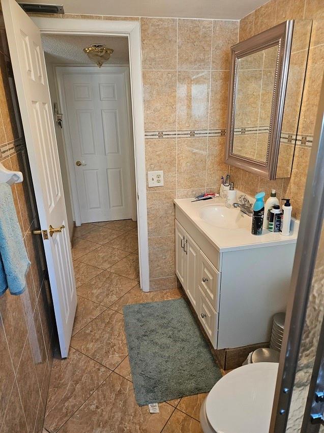 SAPPHIRE CONDO - Residential