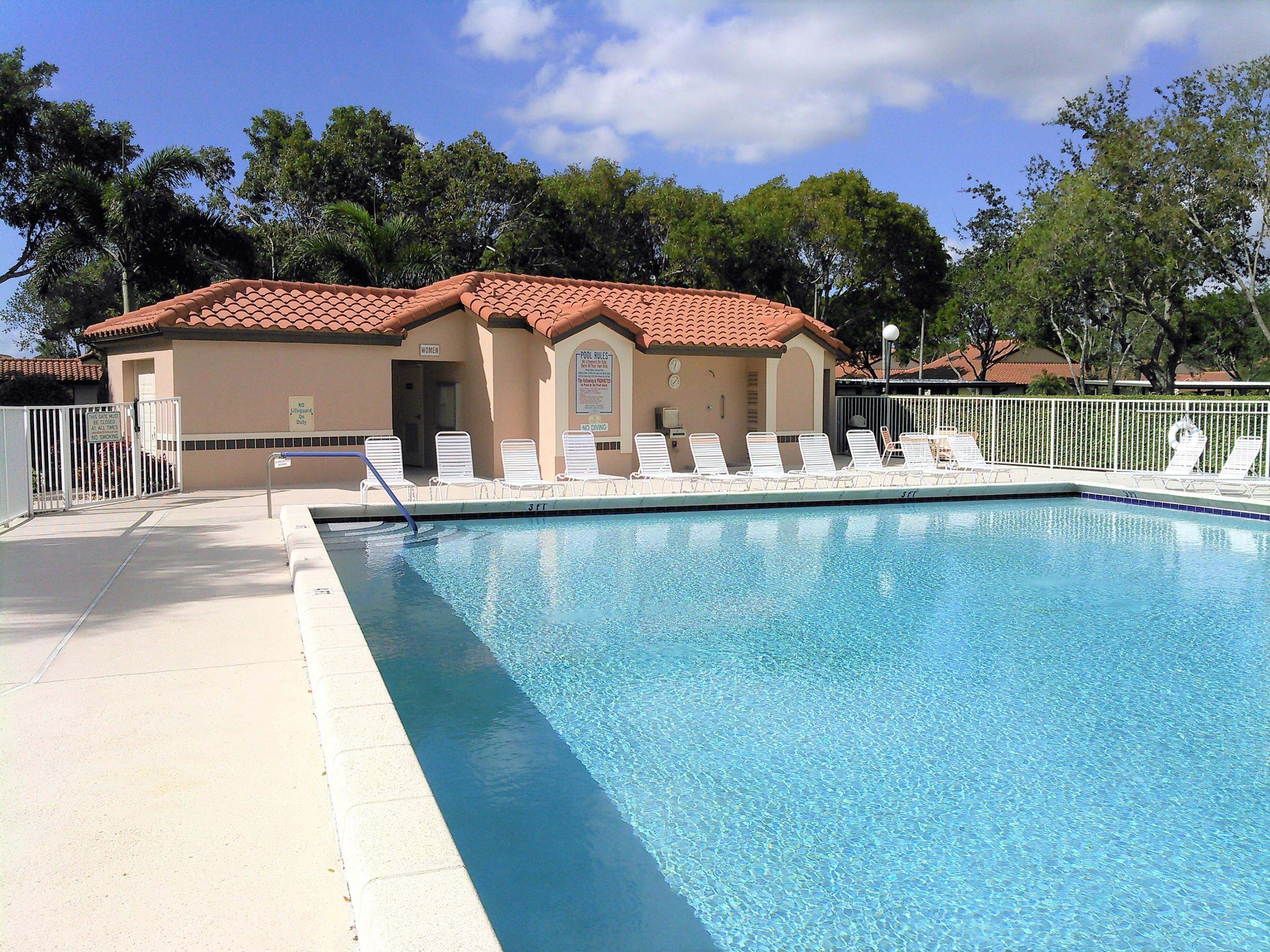 HUNTINGTON POINTE - Residential