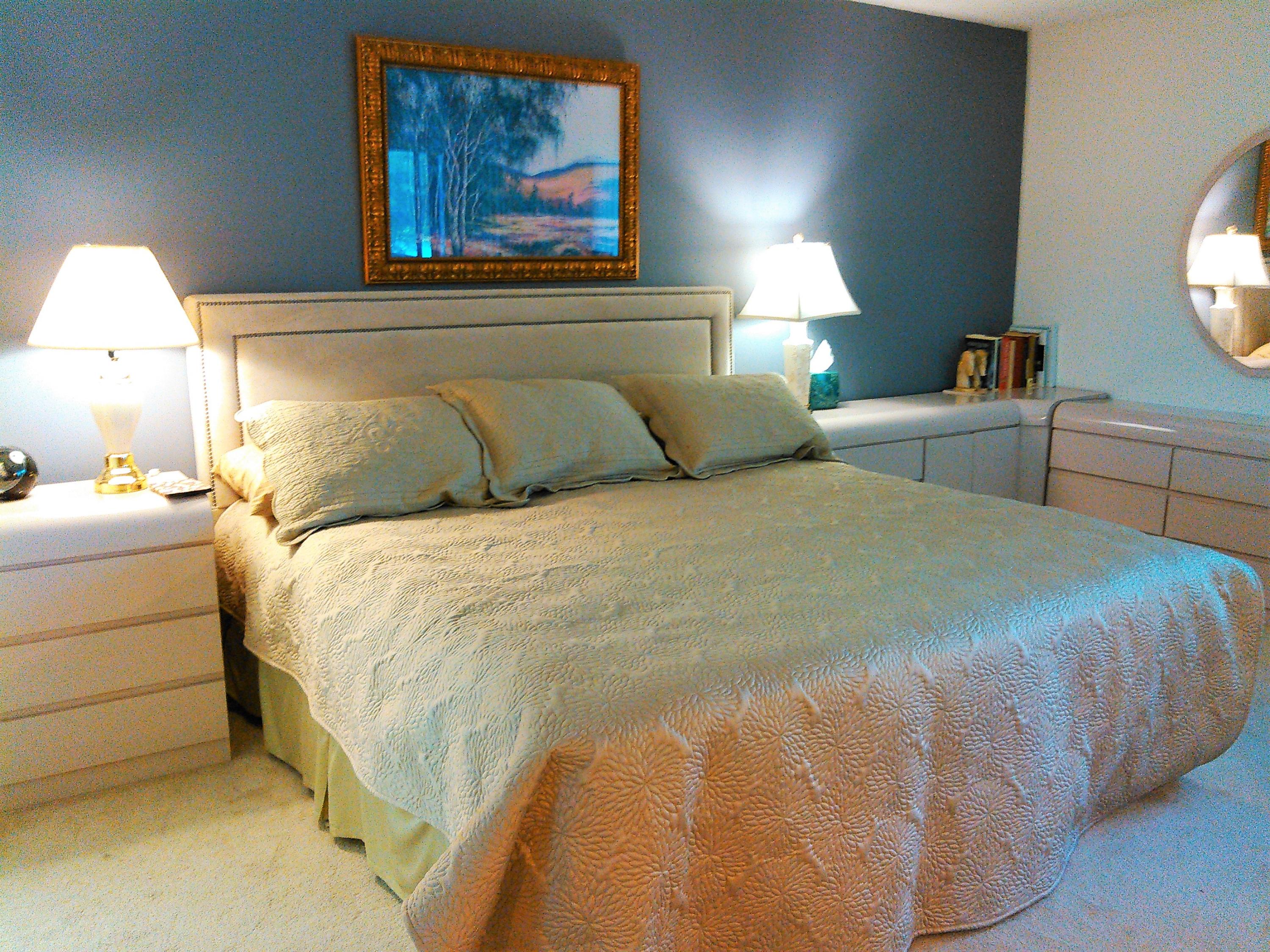 HUNTINGTON POINTE - Residential