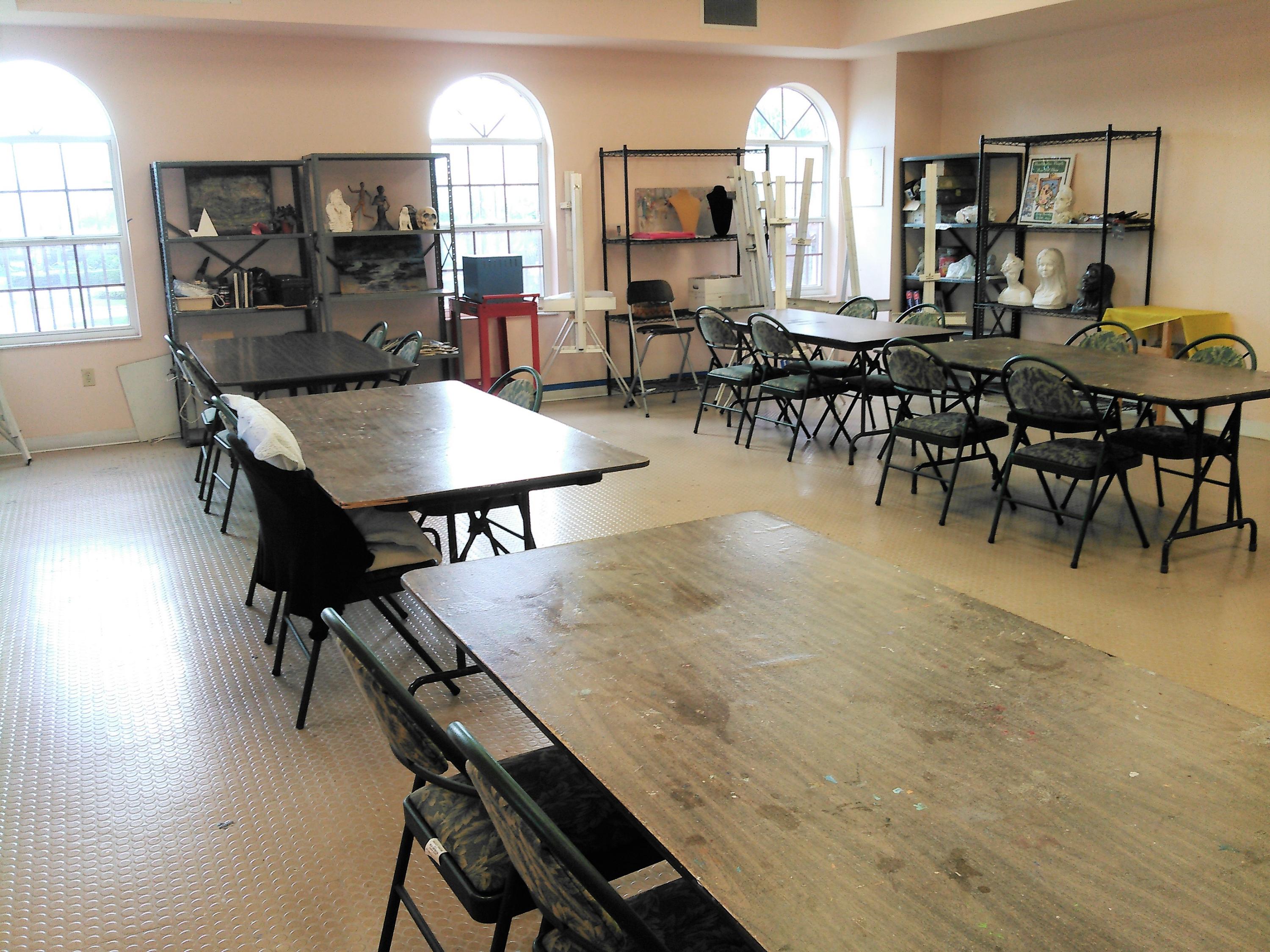 HUNTINGTON POINTE - Residential