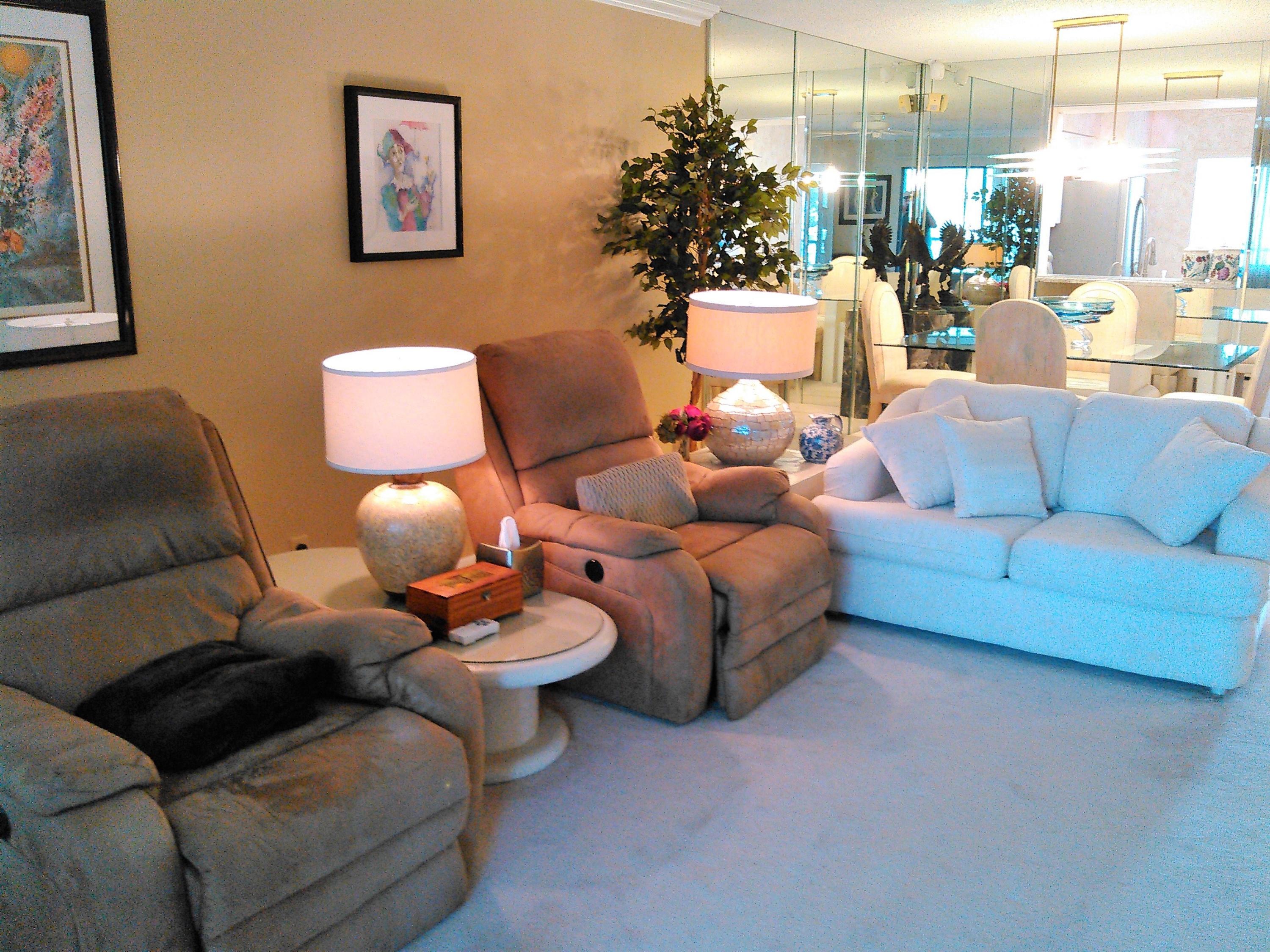 HUNTINGTON POINTE - Residential