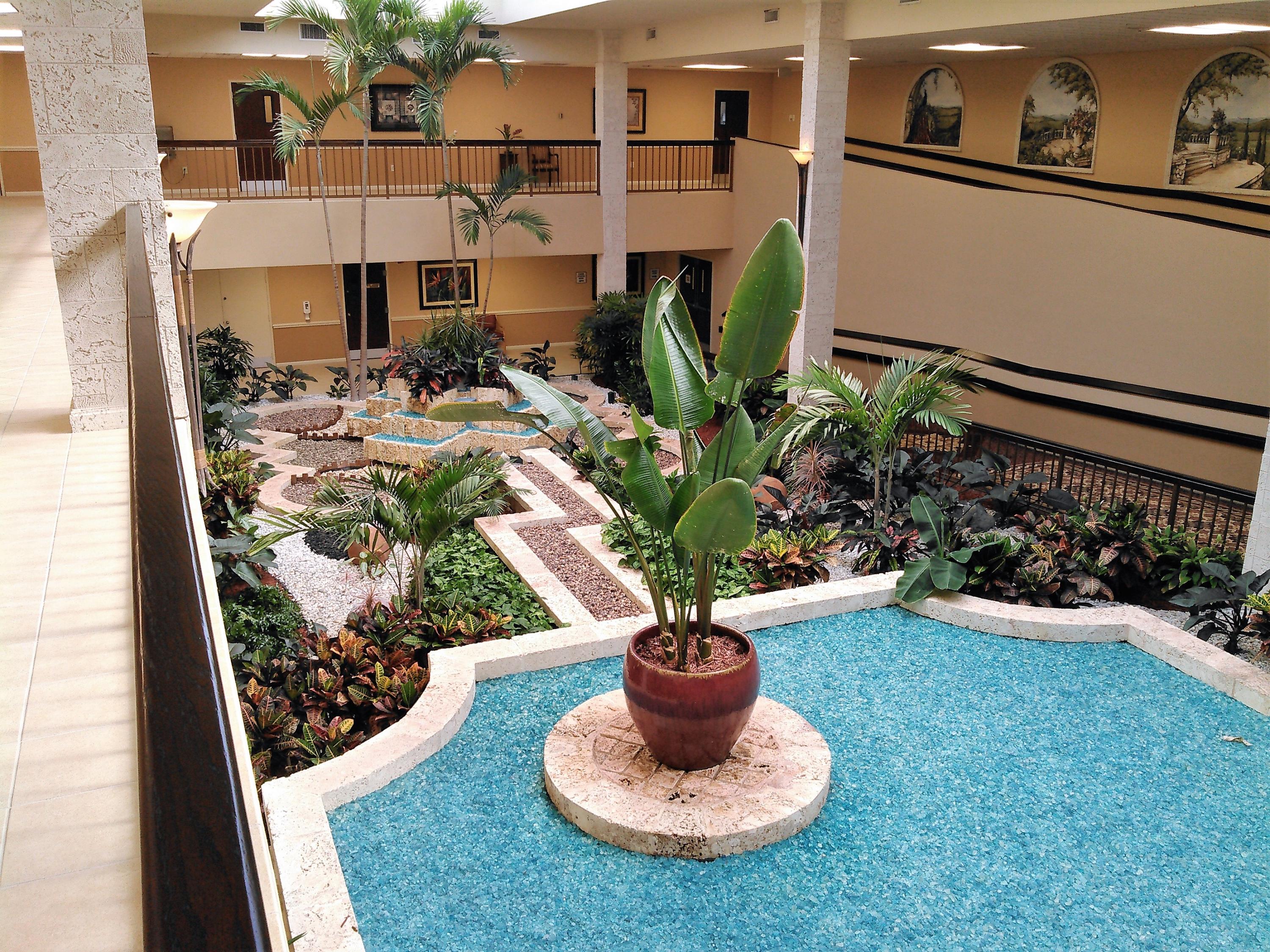 HUNTINGTON POINTE - Residential