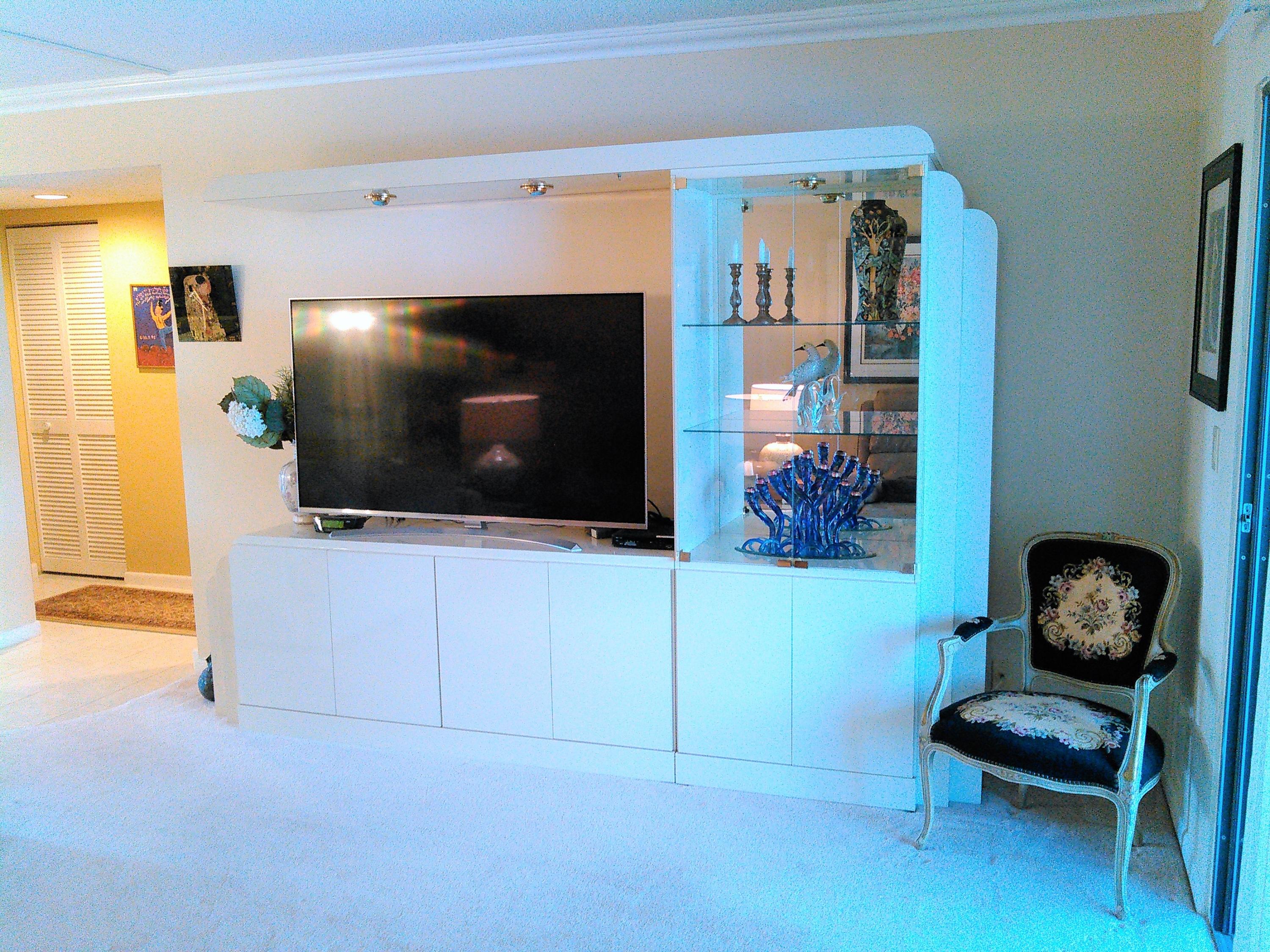 HUNTINGTON POINTE - Residential