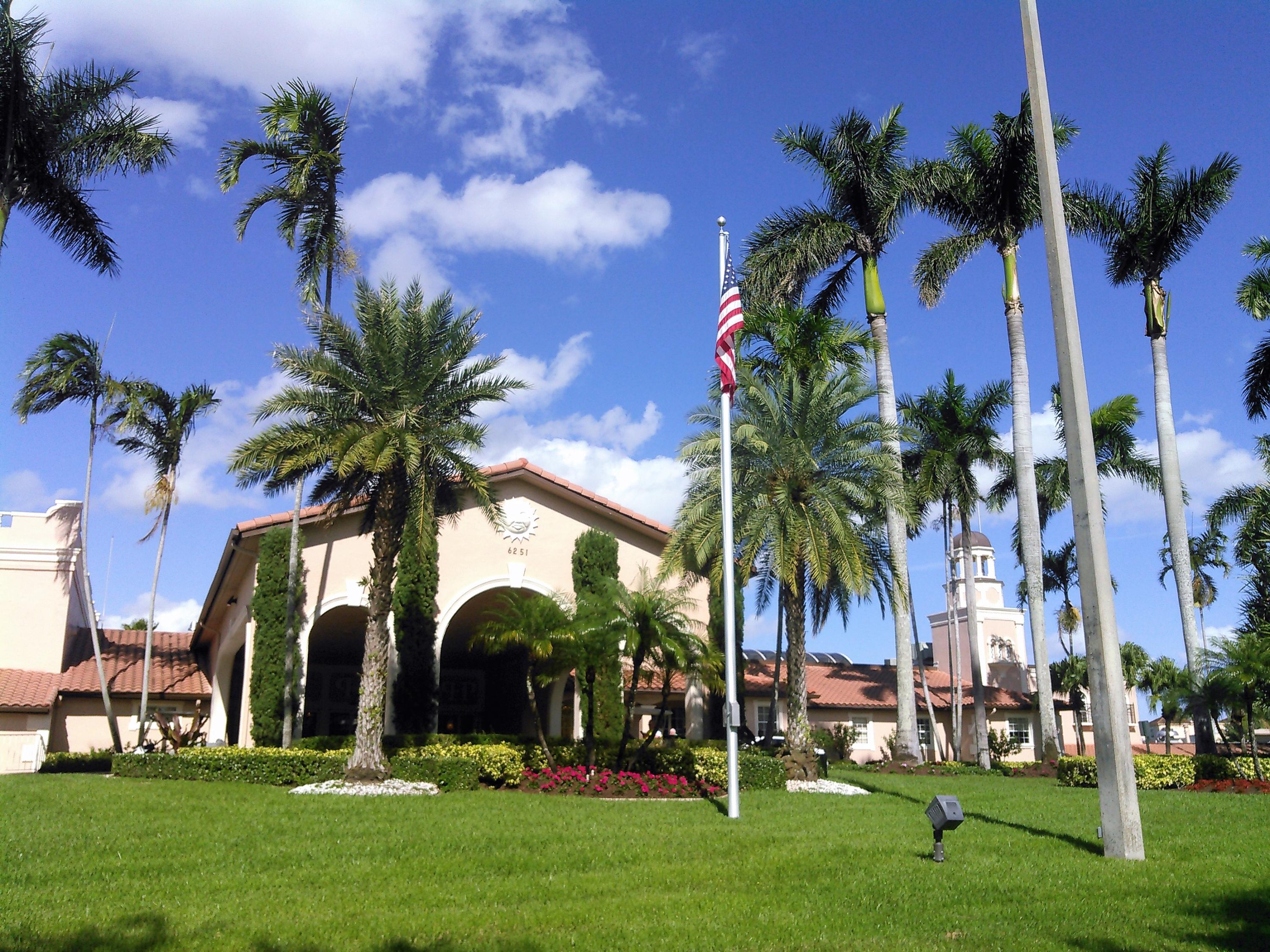 HUNTINGTON POINTE - Residential