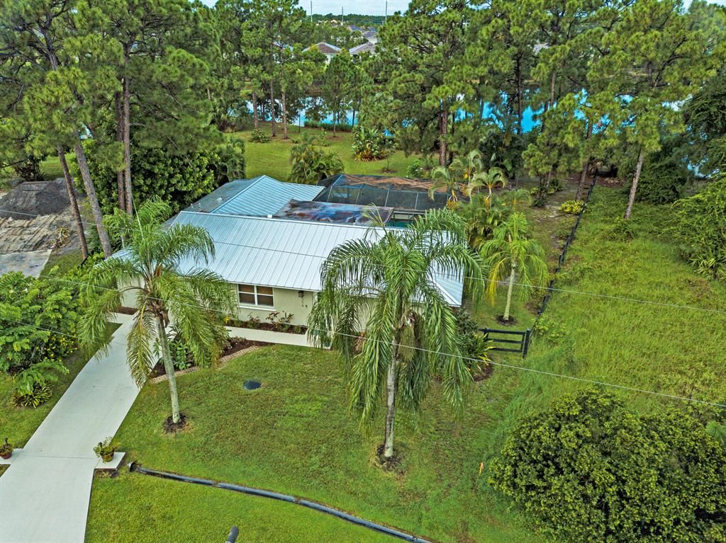 Photo of 2398 SE Harrington Avenue Ave, Port Saint Lucie, FL 34952 (MLS # R10818812)