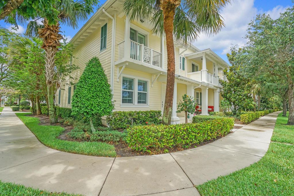 Photo of 1355 N Jeaga Drive, Jupiter, FL 33458 (MLS # R10985059)