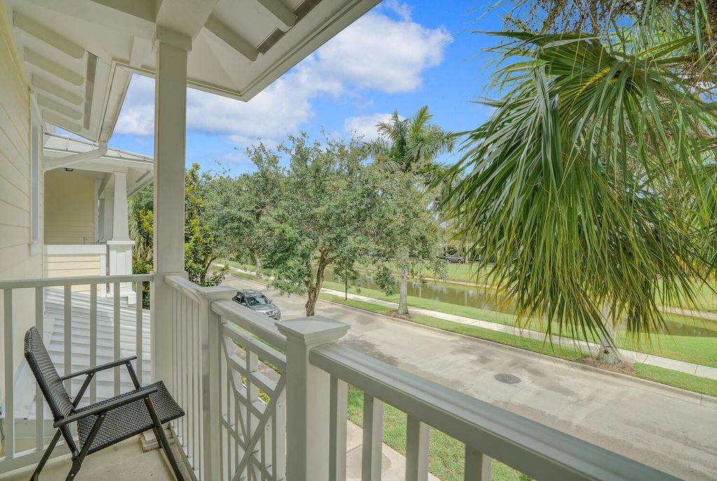 Photo of 1355 N Jeaga Drive, Jupiter, FL 33458 (MLS # R10985059)