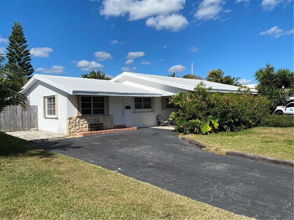 Photo of 2741-2745 NE 30th Avenue, Lighthouse Point, FL 33064 (MLS # R11112160)