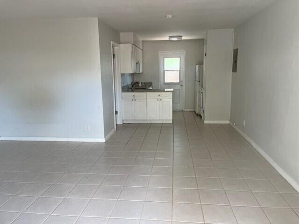 Photo of 1129 NE 17th Terrace #4, Fort Lauderdale, FL 33304 (MLS # B26010412)