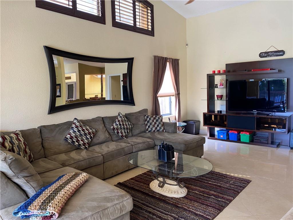 Jacaranda Prcl 274 132-8 - Residential