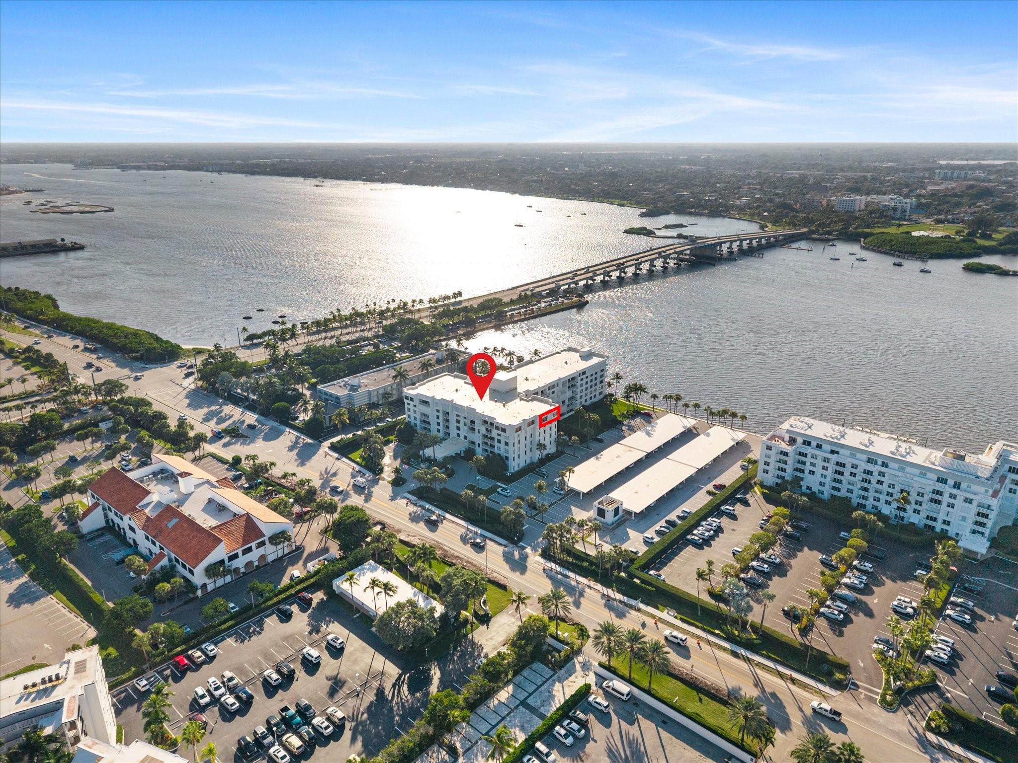 LA PALMA CONDO - Residential