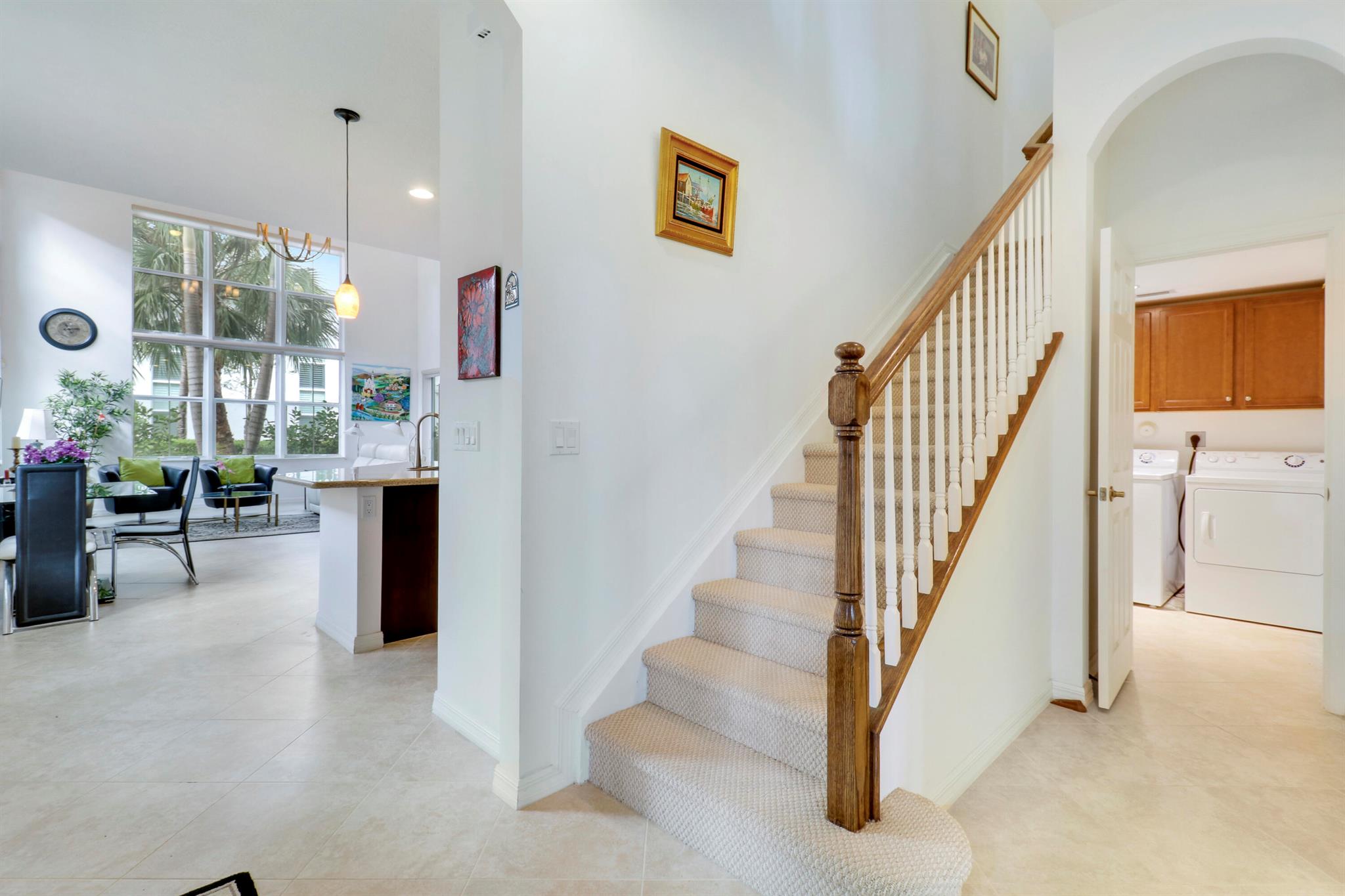 Hampton Cay - Residential