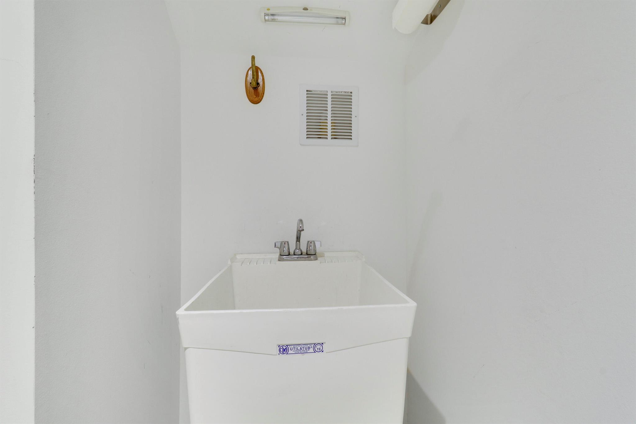 Hampton Cay - Residential