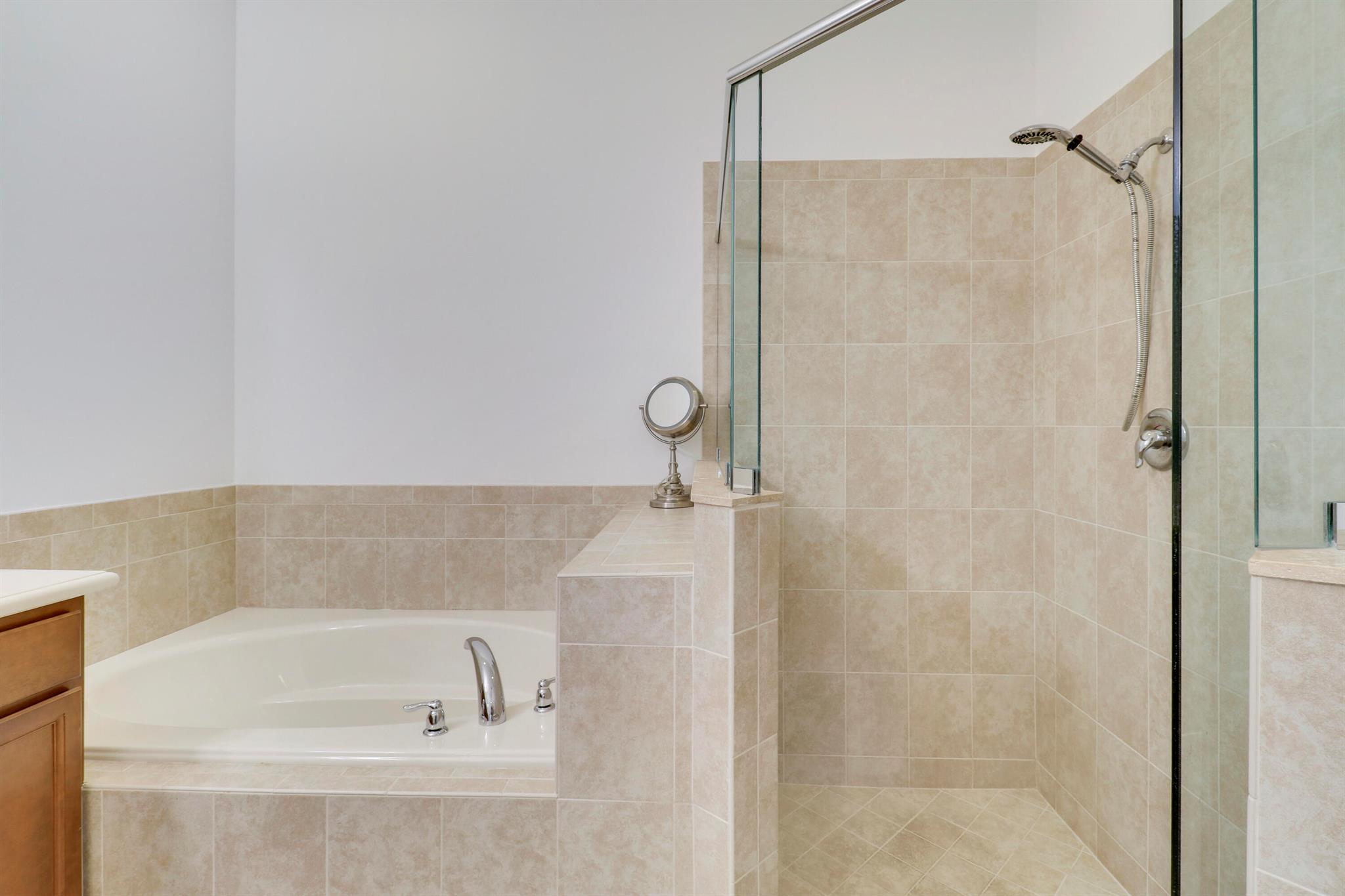 Hampton Cay - Residential