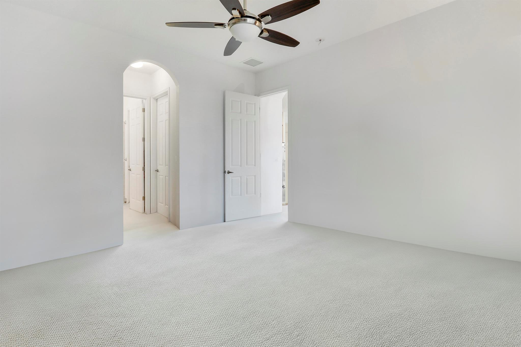 Hampton Cay - Residential