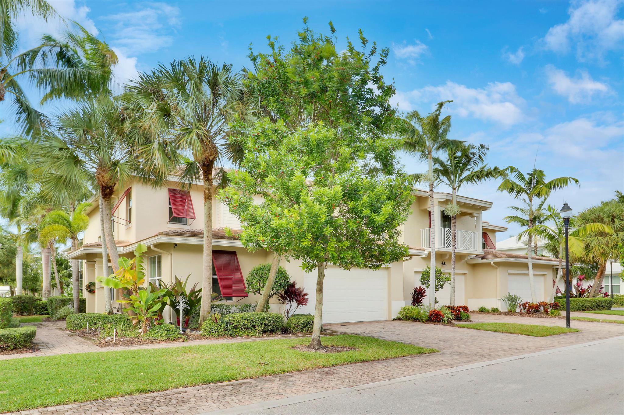 Hampton Cay - Residential