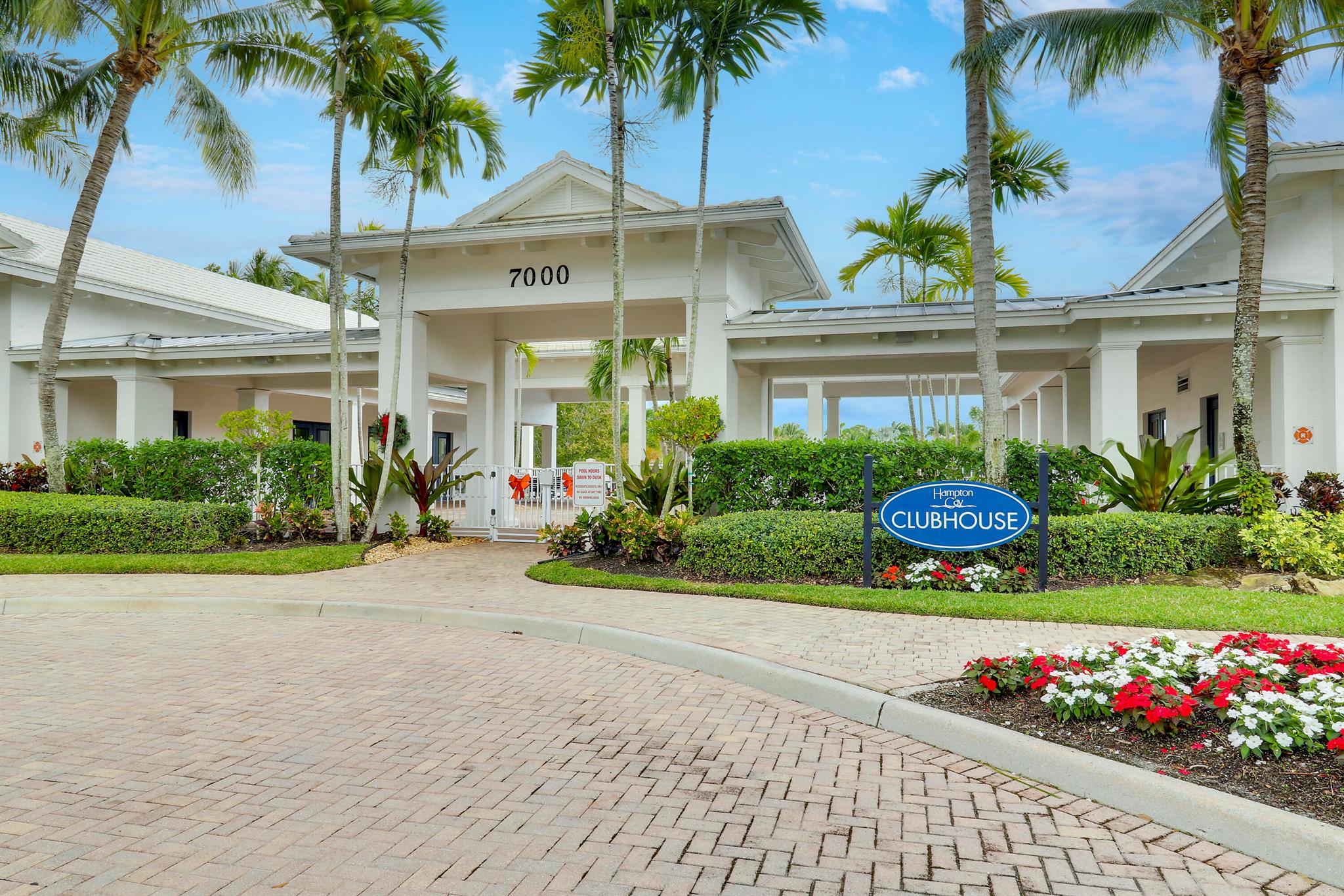 Hampton Cay - Residential