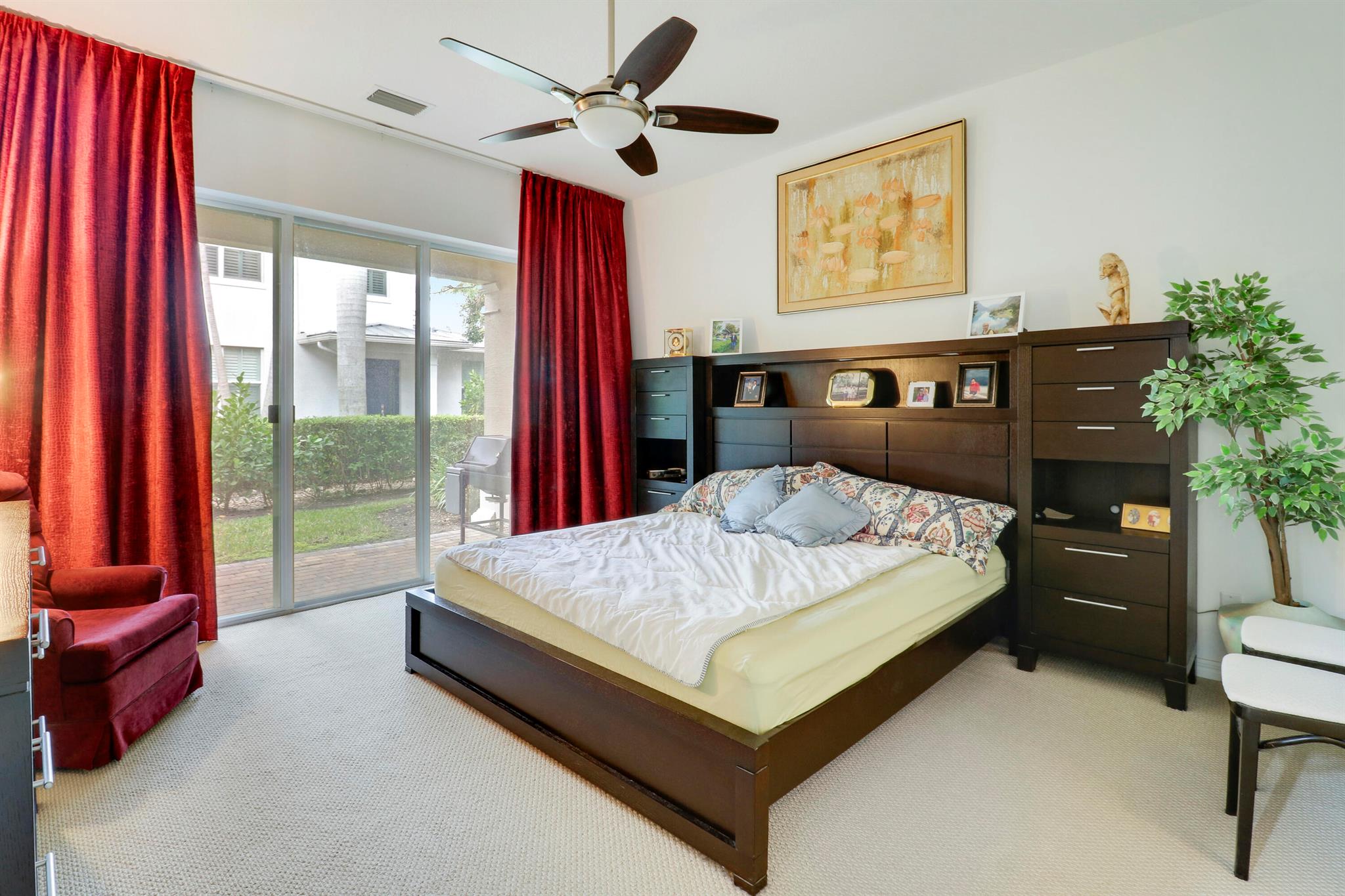 Hampton Cay - Residential