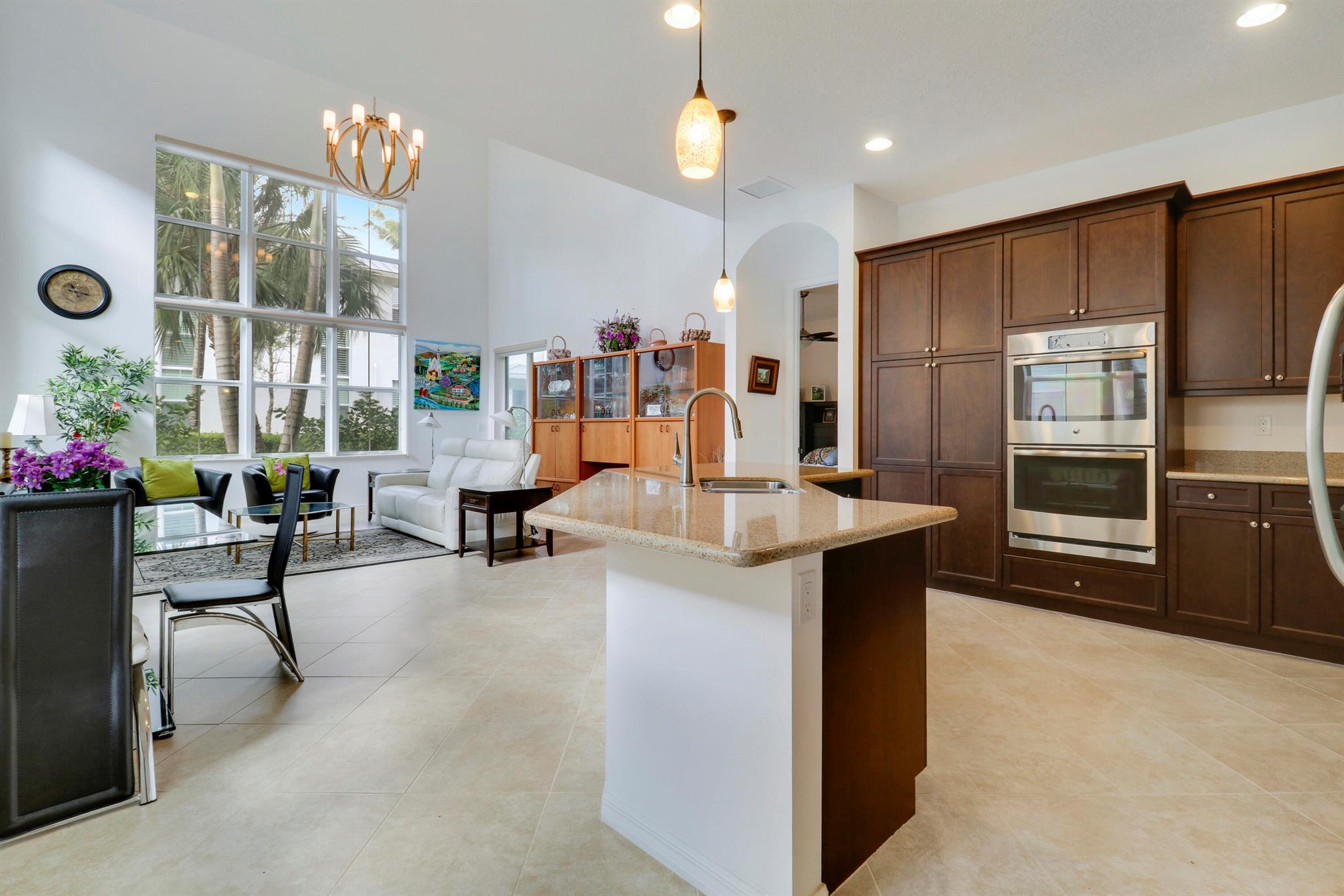 Hampton Cay - Residential