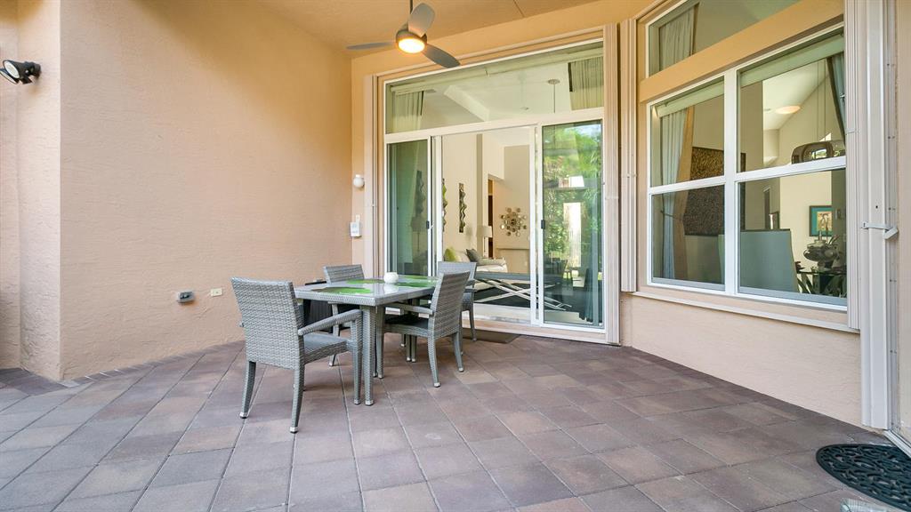 VALENCIA RESERVE - Residential